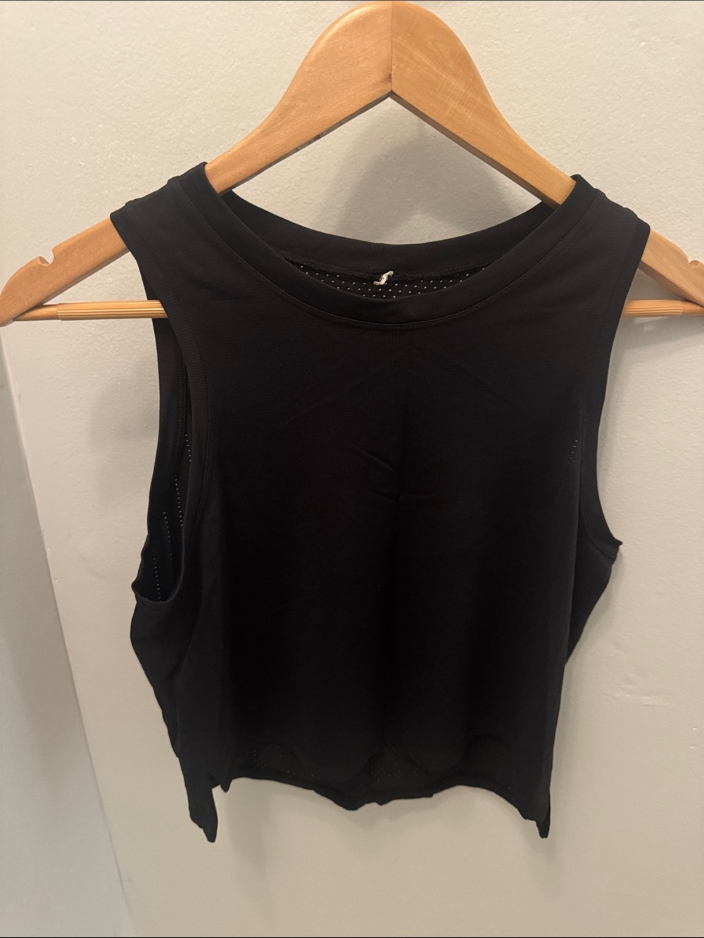 lululemon athletica black Train to Be cropped tank